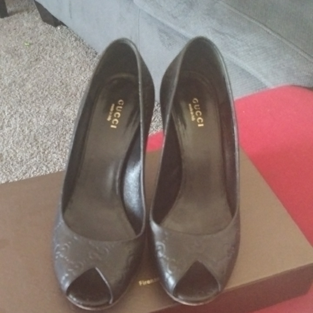Gucci heels